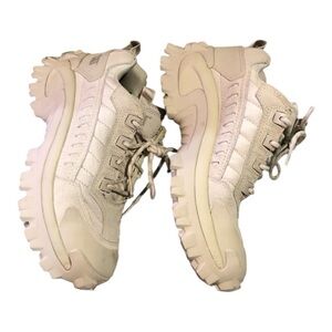 Caterpillar Women’s Light Grey Chunky Intruder Unisex Sneakers 8 1/2 Women 7 Men